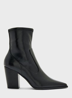 Buy Vora Ankle Boots in UAE