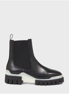 اشتري Chelsea Boots في الامارات