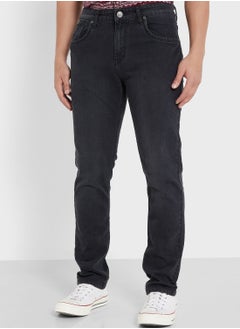 Buy Mens Basic Jeans in UAE