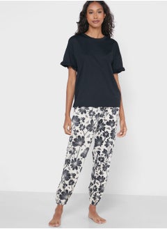 Buy T-shirt & Floral Print Pyjama Set in Saudi Arabia