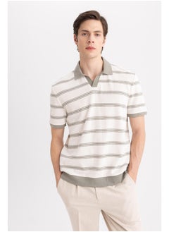 اشتري Man Smart Casual Regular Fit Resort Neck Short Sleeve Knitted Polo T-Shirt في مصر