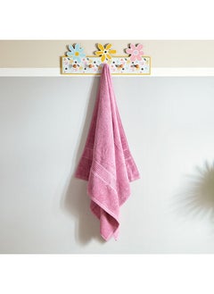 اشتري Snoopy Kids Carded Bath Towel 65 x 130 cm في الامارات