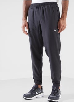 اشتري Dri-Fit Challenger Woven Pants في الامارات