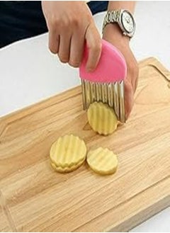 اشتري "Crinkle Potato Cutter & Pickle with Plastic Handle with Stainless Steel Anti-Rust Pins - Easy & Quick Cutting for Potatoes and Pickles (Ergonomic Handle, Durable Design, Easy to Clean)" في مصر