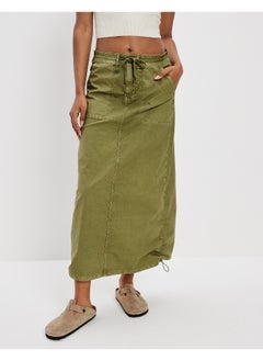 اشتري AE Snappy Maxi Skirt في السعودية