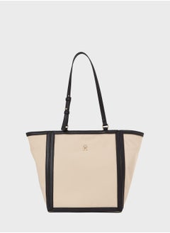 اشتري Essential Tote Bag في السعودية