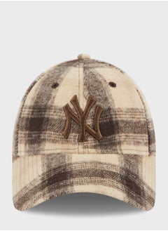 اشتري 9Forty New York Yankees Cap في الامارات