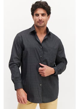 اشتري Men Regular Fit Plaid Long Sleeves Dress Shirt, Black في الامارات