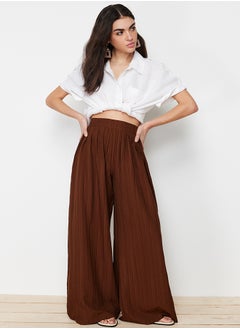 اشتري Pleat Detailed Wide Leg Dark Brown Textured Fabric Woven Trousers TWOSS24PL00057 في مصر