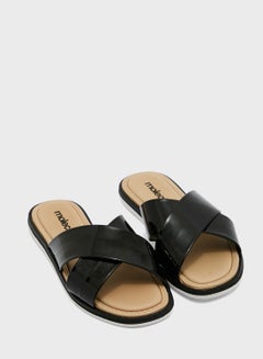 Buy Casual Cross Strap Flat Sandals in Saudi Arabia