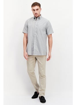 اشتري Men Regular Fit Plain Short Sleeve Casual Shirt, Grey في الامارات