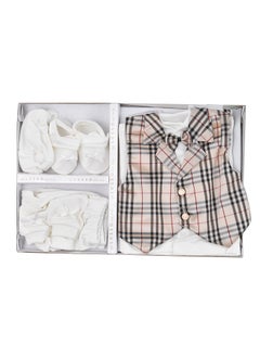 اشتري Pack Of 5 Piece Baby Gift Set في السعودية