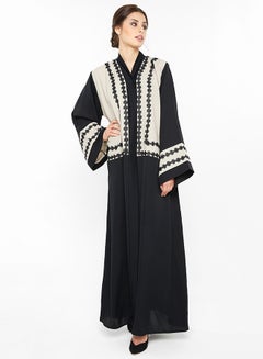 Buy Casual Abaya With Floral Lace Detailing Strips By The Closing And Sleeves Black/Cream in UAE