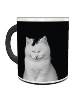 اشتري كوب قهوة سحري مطبوع عليه صورة قطة أسود/ أبيض في الامارات