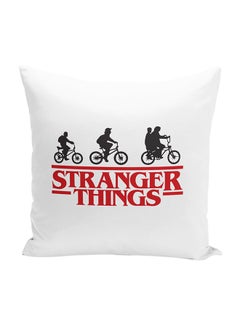 اشتري وسادة زينة بطبعة صورة أبطال مسلسل "Stranger Things" راكبين دراجاتهم أبيض/أسود/أحمر 16 x 16بوصة في السعودية