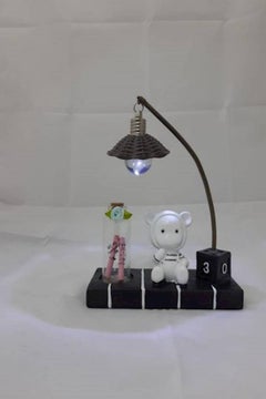 اشتري Decorative Bear With Lamp Black/White/Pink في الامارات