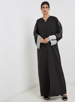 Buy Embroidered Striped Pattern Abaya Black in UAE