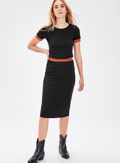 Buy Ribbed Knit Pencil Skirt Black in Saudi Arabia