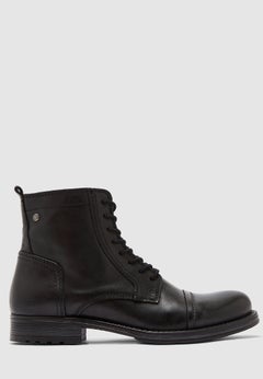 Buy Russel Boots Black in UAE