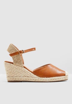 Buy Closed Toe Espadrille Wedge Sandals Brown/Beige in Saudi Arabia