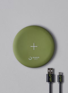 Buy Wireless Charging Pad Qi-Certified Compatible With Apple iPhone And Samsung Green in Saudi Arabia