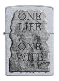 اشتري ولاعة غاز بتصميم عبارة "One Life One Wife" 8.5 x 6سم في الامارات