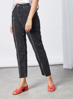 Buy Zipper Detailed Mom Jeans Black in UAE