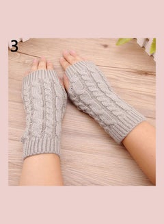 اشتري Pair Of Warm Knitted Soft Gloves Grey في السعودية