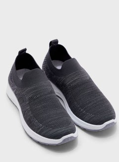 Buy Men's Casual Round Toe Slip-On Sneakers Grey in UAE