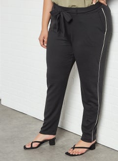 Buy Curve Belted Pants Black in UAE