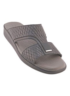 Buy Comfortable Buckle Style Arabic Sandals Black in UAE