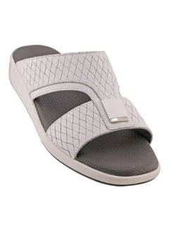 Buy Comfortable Buckle Style Arabic Sandals White in UAE