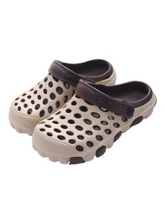 Buy Multi Holes Anti-skid Outdoor Beach Sandals Khaki/Brown in Saudi Arabia