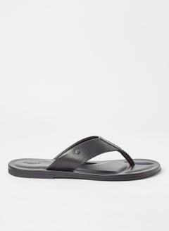 Buy Fred Leather Flat Sandals Black in Saudi Arabia