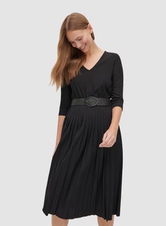 Buy Pleated Midi Dress Black in Saudi Arabia