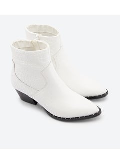 Buy Groacia Low Heeled Casual Boots White in UAE