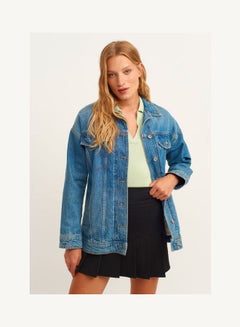 اشتري Collared Neck Denim Jacket Tint Blue في السعودية