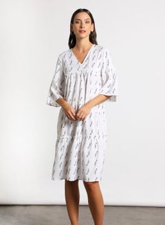 Buy Polyester Three-Quarter Sleeve Knee Length Dress With V-Neck Printed Pattern White/Black in UAE