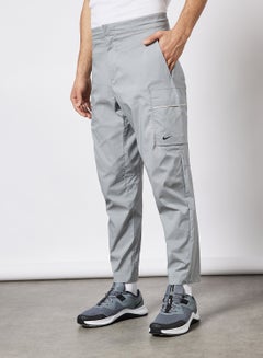 اشتري Sportswear Essential Cargo Pants Grey في السعودية