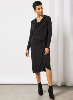 Buy Wrap Midi Dress Black in UAE