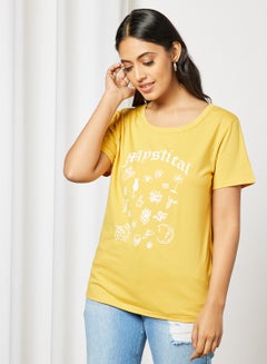 Buy Casual Short Sleeve Round Neck Graphic Print Knit T-Shirt Yellow in Saudi Arabia