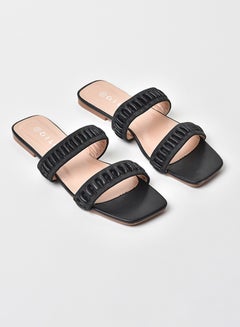 Buy Gathered Double Strap Flat Sandals Black in Saudi Arabia