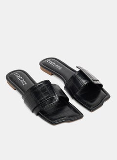 Buy Croc Square Flat Sandals Black in UAE