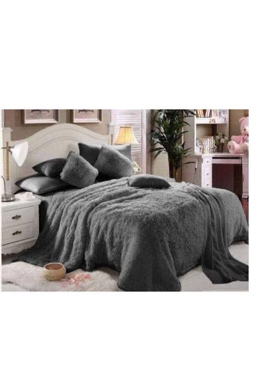 Buy Velvet Winter faux fur Comforter Set 6 Pcs, fitted bedsheet and fixed duvet 220 * 240cm King Size in UAE