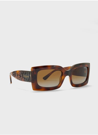 اشتري 0Vo5526S Shape Sunglasses في الامارات