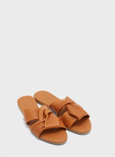 Buy Viki Flat Sandals in Saudi Arabia