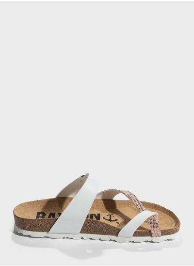 اشتري Diane Flat Sandals في الامارات