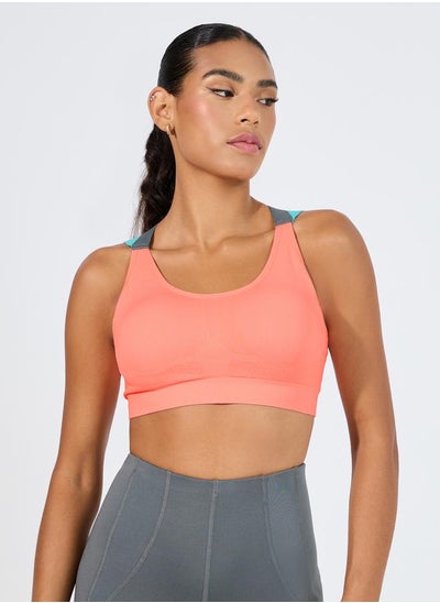 Buy Contrast Cross Back Straps Sports Bra in Saudi Arabia