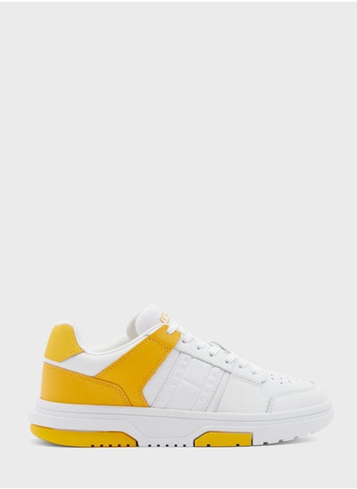 اشتري The Brooklyn Low Top Sneakers في الامارات