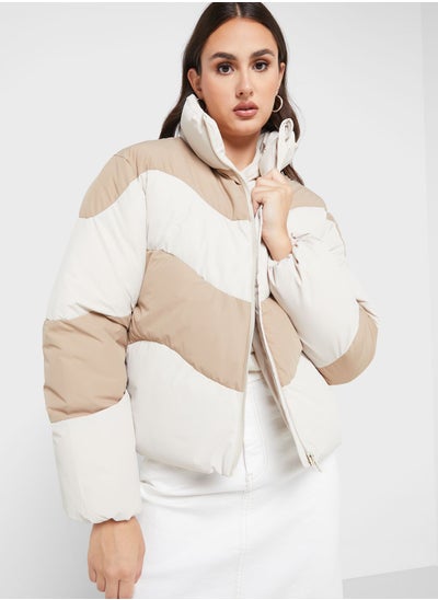 اشتري Color Block Puffer Jacket في الامارات